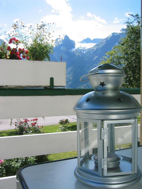 Hjelle Hotel