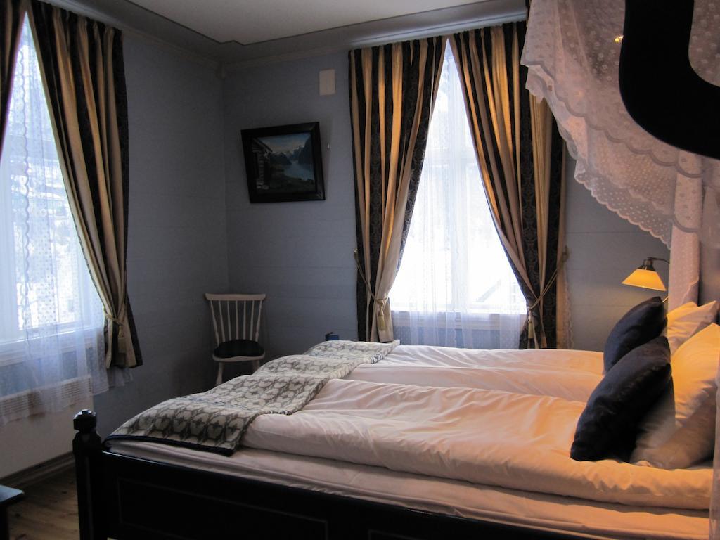 Hotel Hjelle Hotel